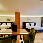Hotel Chasse Residency 4*
