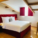 Hotel Chasse Residency 4*