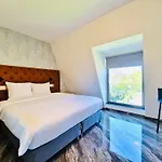Chasse Residency