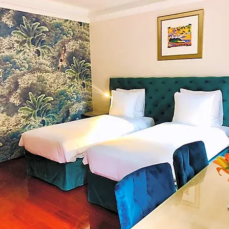 Chasse Residency Hotel