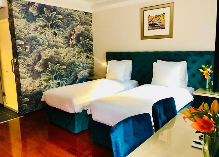 Chassé Residency Hotel 4*