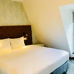 Chasse Residency Hotel 4*