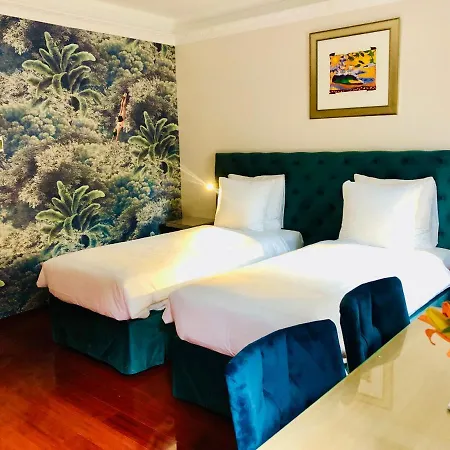 Chassé Residency Hotel 4*