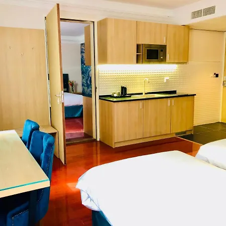 Chassé Residency Hotel 4*