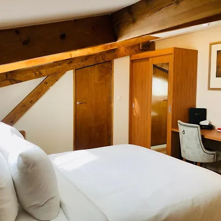 Hotel Chassé Residency