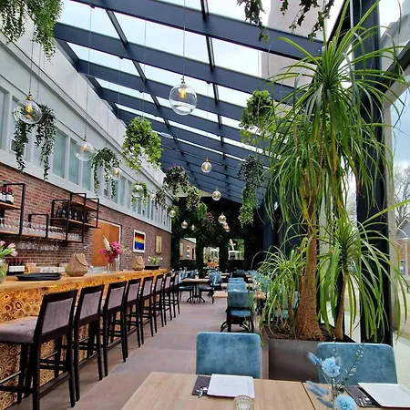 Chassé Residency Hotel