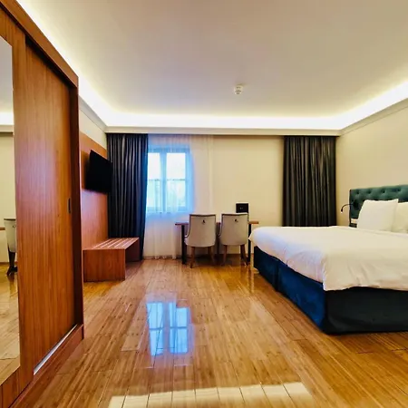 Chasse Residency Hotell