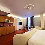 Hotel Chasse Residency